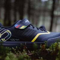 2024 01 DH WC Fort William 510 customized shoe Charlie Hatton c monica gasbichler-6