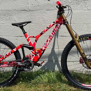 demo red FB