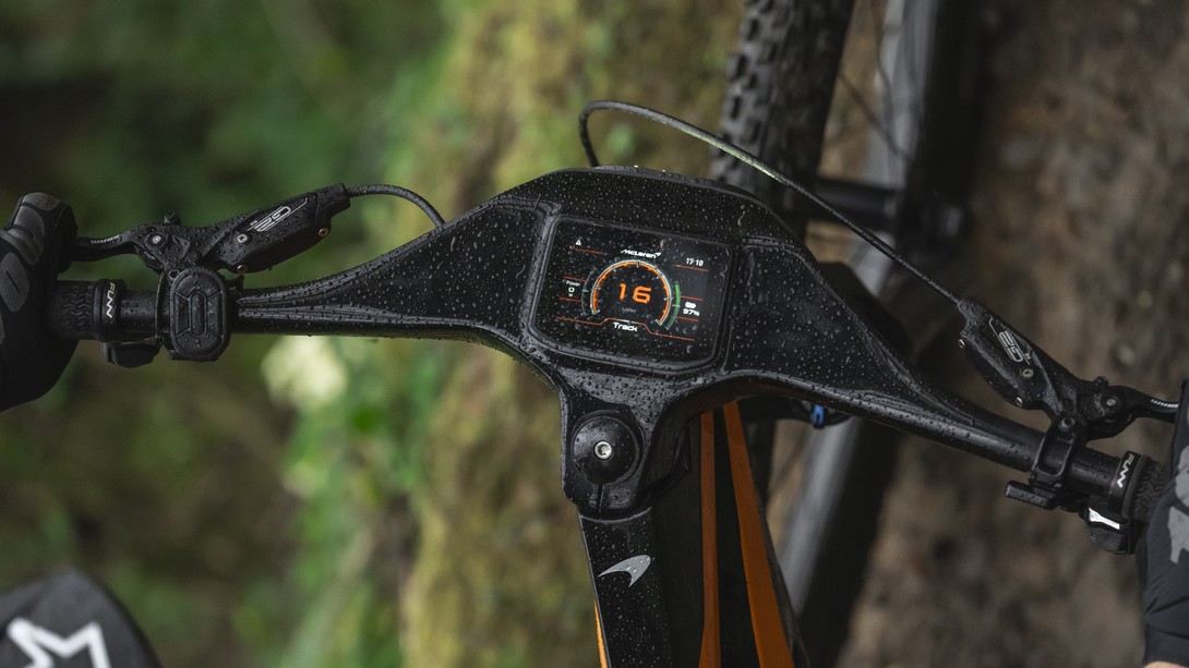 McLarenEbikeControlCenterCockpitIntegratedBars2a