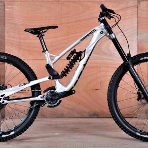 2022 Alutech Sennes 3.0 27.5 Freeride/Parkbike